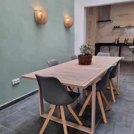 Compass House Hostel Las Palmas